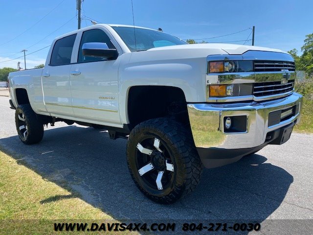 2015 Chevrolet Silverado 2500 HD Crew Cab LTZ Short Bed Lifted 4x4 Pickup