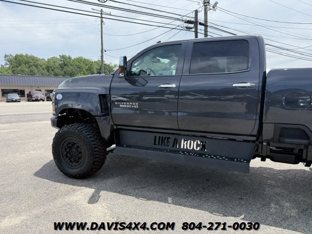 2023 Chevrolet Silverado 4500HD 4x4 Super Truck - Photo 17 - North Chesterfield, VA 23237