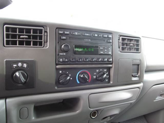 2004 Ford F-350 Super Duty Lariat (SOLD)   - Photo 13 - North Chesterfield, VA 23237