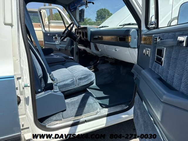 1990 Chevrolet Suburban V1500 Squarebody - Photo 29 - North Chesterfield, VA 23237
