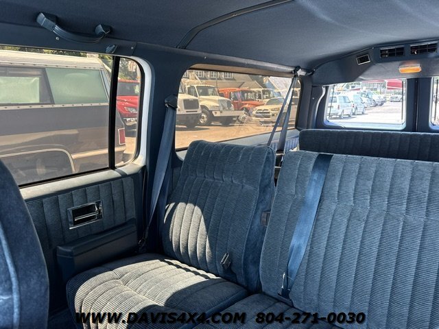 1990 Chevrolet Suburban V1500 Squarebody - Photo 32 - North Chesterfield, VA 23237