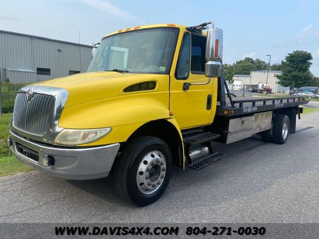 2005 International 4300 Tow Truck/Rollback/Wrecker Diesel