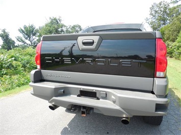 2002 Chevrolet Avalanche 1500 (SOLD)   - Photo 4 - North Chesterfield, VA 23237