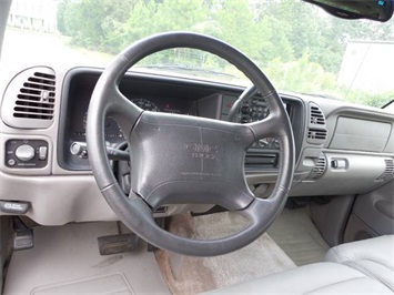 1997 GMC Yukon SLE (SOLD)   - Photo 12 - North Chesterfield, VA 23237