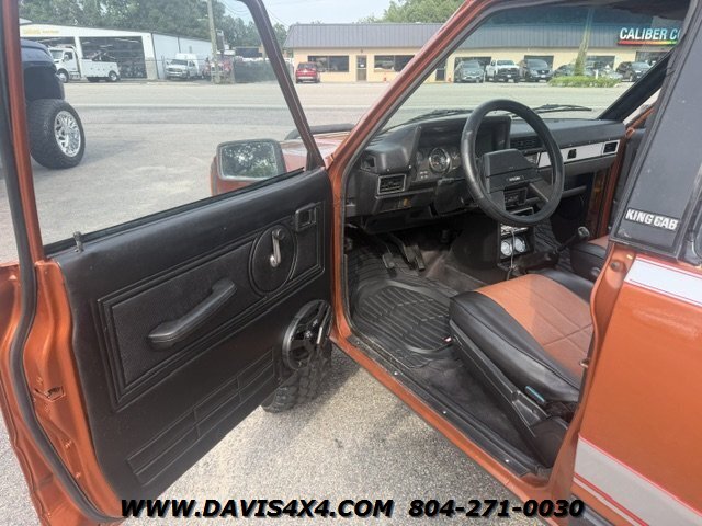 1985 Nissan King Cab 720 4x4 - Photo 9 - North Chesterfield, VA 23237