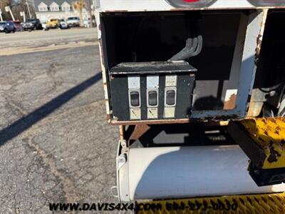 2015 Freightliner M2 106 Altec 60' Bucket Truck   - Photo 20 - North Chesterfield, VA 23237