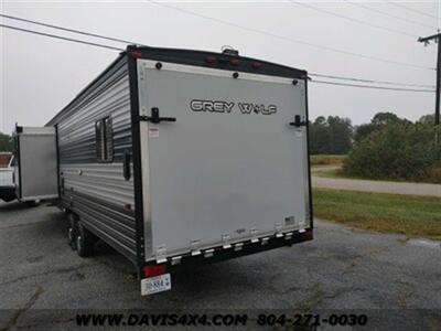 2020 Forest River Grey Wolf Grey Wolf Limited Toy Hauler 27rr Edition   - Photo 14 - North Chesterfield, VA 23237