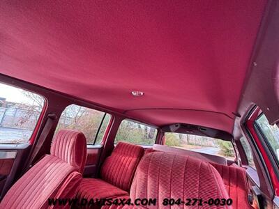 1987 Chevrolet Suburban 4x4 Square Body Classic SUV   - Photo 4 - North Chesterfield, VA 23237