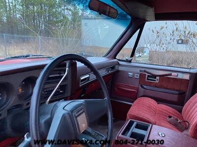 1987 Chevrolet Suburban 4x4 Square Body Classic SUV   - Photo 14 - North Chesterfield, VA 23237