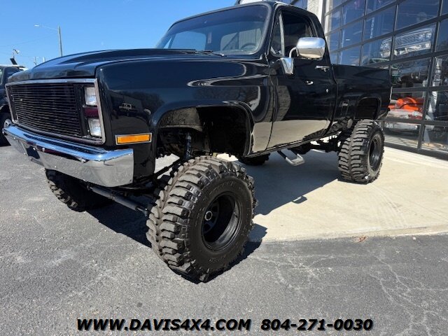 1987 Chevrolet R/V 10 Series   - Photo 1 - North Chesterfield, VA 23237