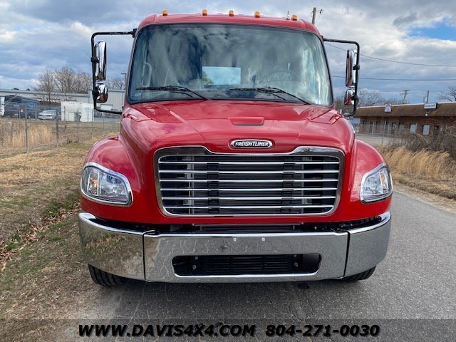 2024 Freightliner M2 4418