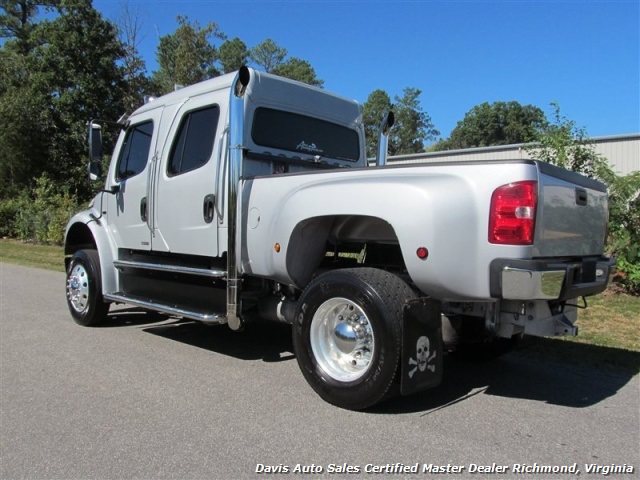 2007 Freightliner Business Class M2 106