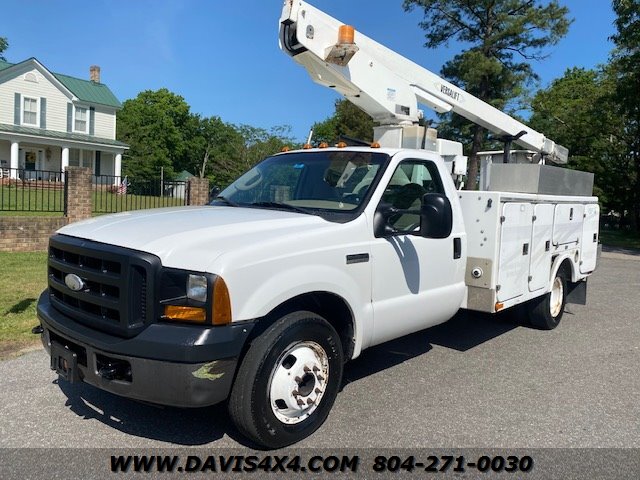 2006 Ford F-350 Utility Bucket Truck