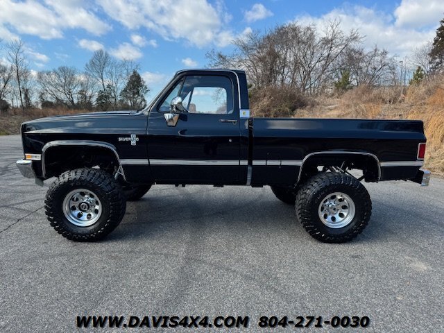 1986 Chevrolet Squarebody K10/K20 4x4 Restored Pick Up - Photo 11 - North Chesterfield, VA 23237