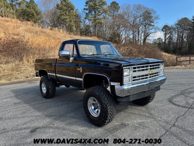 1986 Chevrolet Squarebody K10/K20 4x4 Restored Pick Up - Photo 4 - North Chesterfield, VA 23237