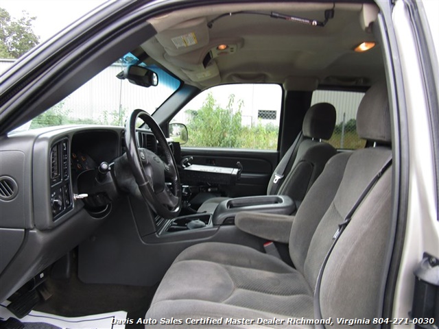 2006 Chevrolet Silverado 2500 HD LT Extended Cab 4X4 Utility Body