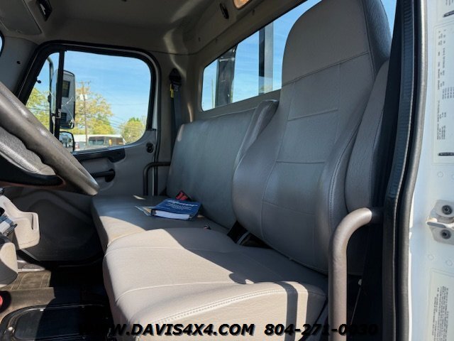 2020 Freighliner M2 106 Rollback/Tow Truck - Photo 2 - North Chesterfield, VA 23237