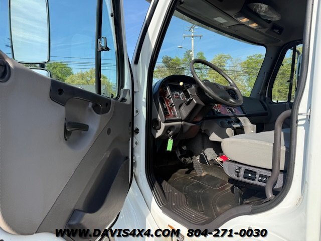 2020 Freighliner M2 106 Rollback/Tow Truck - Photo 18 - North Chesterfield, VA 23237