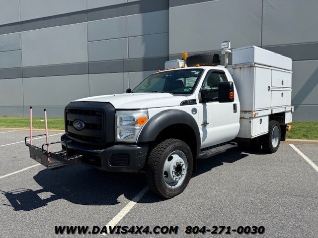 2015 Ford F-550 Superduty Utility 4x4 Diesel Work Truck - Photo 1 - North Chesterfield, VA 23237