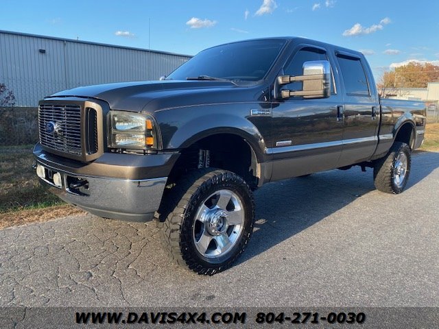 2006 Ford F-250 Superduty Lariat Crew Cab Diesel 4x4 Lifted - Photo 1 - North Chesterfield, VA 23237