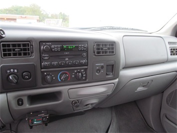 2004 Ford F-250 Super Duty XLT (SOLD)   - Photo 12 - North Chesterfield, VA 23237