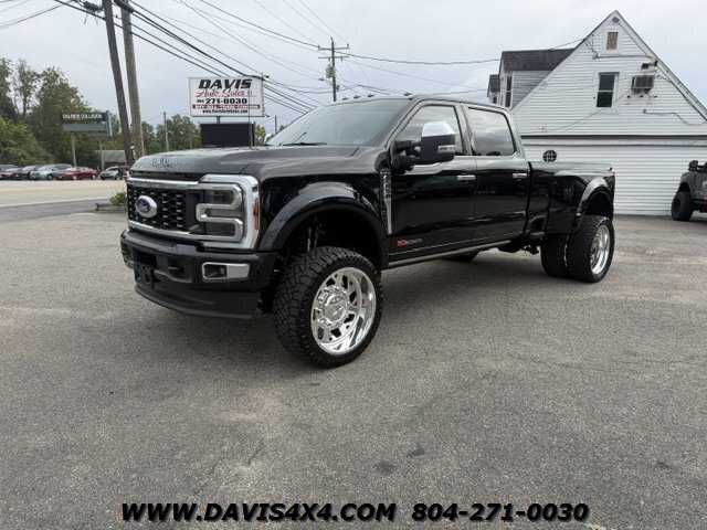 2026 Ford F-450 Super Duty Lifted 4x4 Dually   - Photo 1 - North Chesterfield, VA 23237