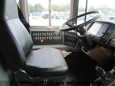 2004 Freightliner Chassis Passenger Van/School Bus   - Photo 7 - North Chesterfield, VA 23237