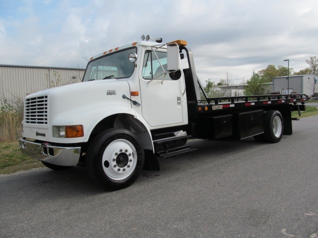 1999 NAVISTAR Century (SOLD)