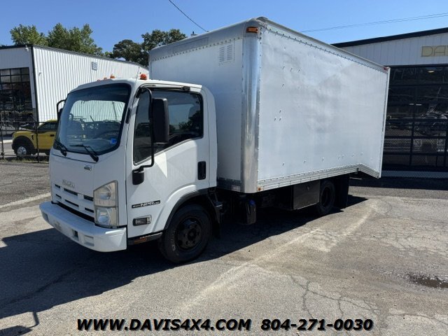 2014 ISUZU NPR Lawn Service Box Truck   - Photo 1 - North Chesterfield, VA 23237
