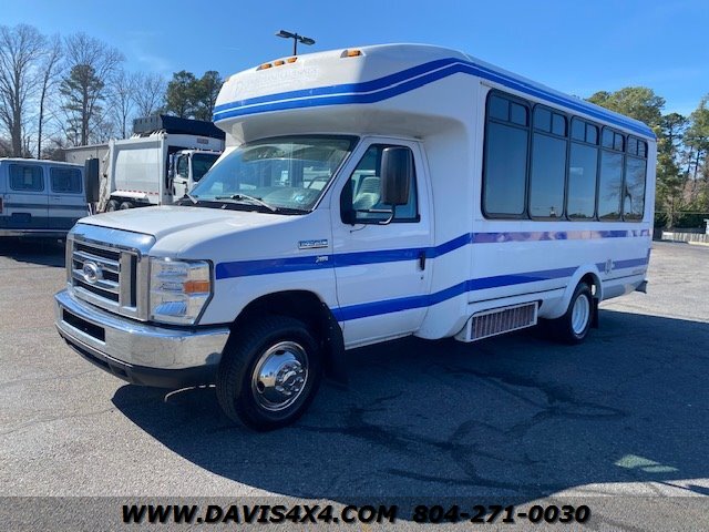 2016 Ford E-350 Superduty Econoline Aerotech Shuttle Bus