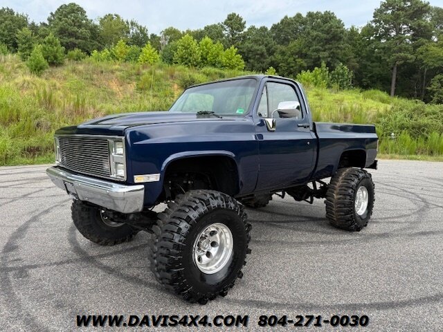 1981 Chevrolet C/K 10 Series Short Bed Lifted Square Body Pickup - Photo 1 - North Chesterfield, VA 23237