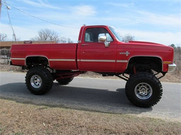 1984 CHEVROLET Scottsdale CK30 (SOLD)   - Photo 4 - North Chesterfield, VA 23237