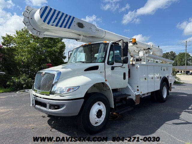 2012 International 4300 Altec Utility Truck Boom/Bucket Manlift Heavy Duty - Photo 1 - North Chesterfield, VA 23237