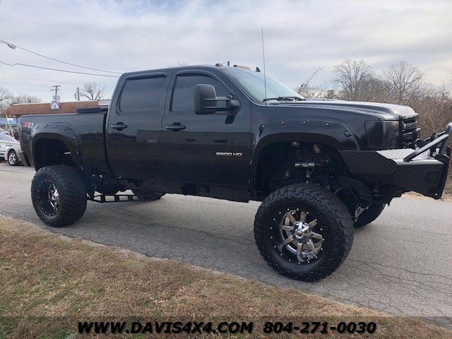 2011 GMC Sierra 2500 HD Crew Cab Short Bed Duramax Diesel 4x4 Lifted