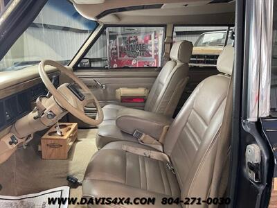 1989 Jeep Grand Wagoneer V8 4x4 lifted SUV   - Photo 42 - North Chesterfield, VA 23237