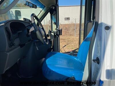 2006 Ford E-350 Superduty Econoline Passenger Carrying Handicap  Equipped Bus - Photo 6 - North Chesterfield, VA 23237