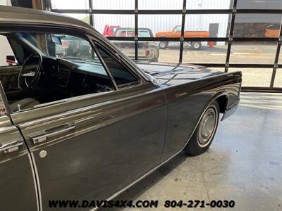 1969 Lincoln Continental   - Photo 2 - North Chesterfield, VA 23237