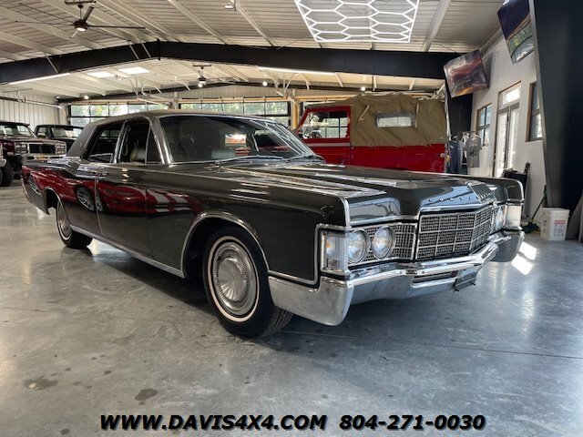 1969 Lincoln Continental - Photo 1 - North Chesterfield, VA 23237