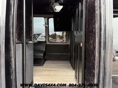 2005 Ford E-350 Shuttle/Party Event Van Bus   - Photo 20 - North Chesterfield, VA 23237