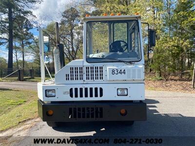 2004 Ottwa Yard Jockey Shuttle/Shifter/Yard Jockey Tractor Trailer Body  Moving Truck - Photo 2 - North Chesterfield, VA 23237