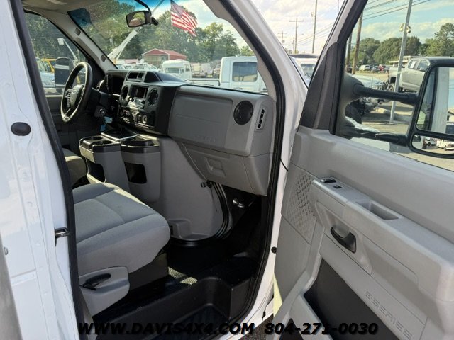 2022 FORD E-450 Utility/Box Van - Photo 8 - North Chesterfield, VA 23237