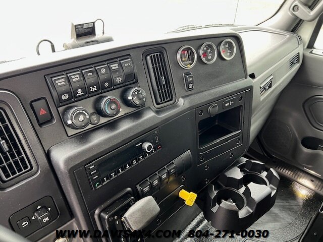 2025 International MV 607 Flatbed Rollback Tow Truck - Photo 28 - North Chesterfield, VA 23237