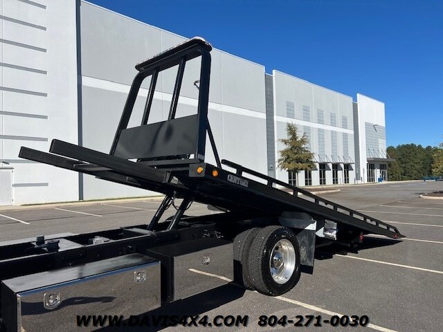 2025 International MV 607 Flatbed Rollback Tow Truck - Photo 2 - North Chesterfield, VA 23237