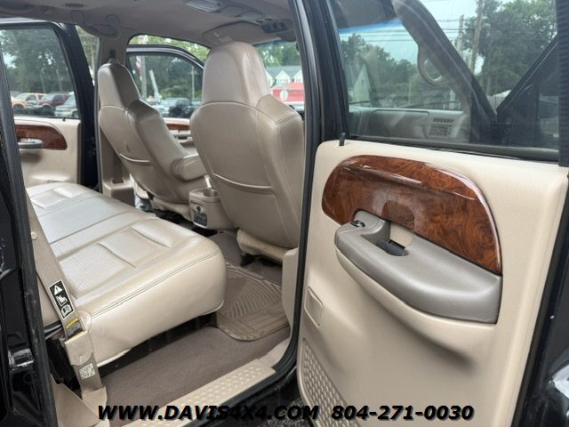 2002 Ford Excursion Lariat 6 Door Custom 4x4 - Photo 26 - North Chesterfield, VA 23237