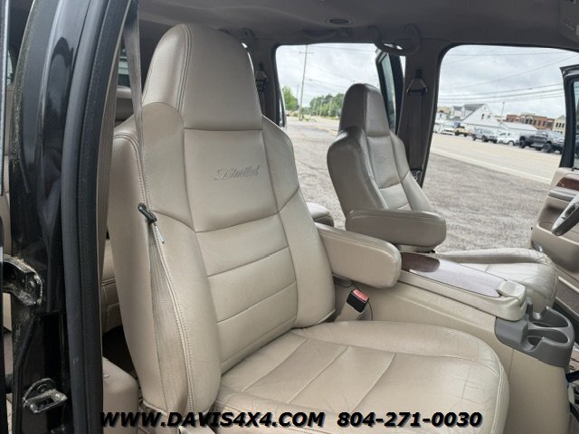 2002 Ford Excursion Lariat 6 Door Custom 4x4 - Photo 29 - North Chesterfield, VA 23237