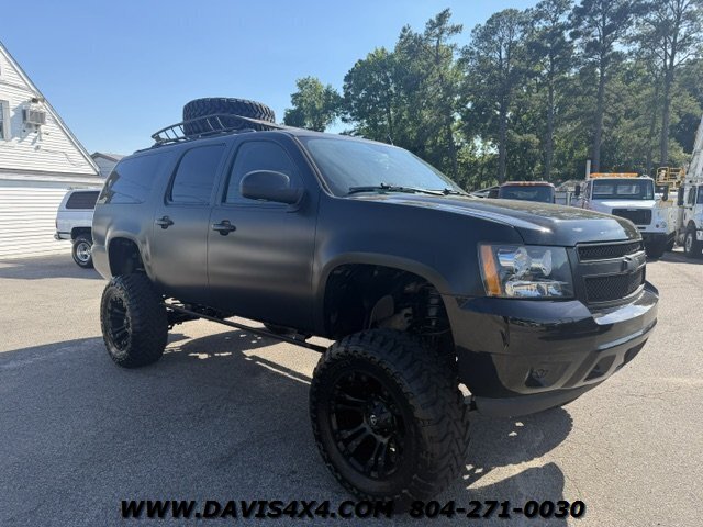 2013 Chevrolet Suburban LT Lifted 4x4 - Photo 7 - North Chesterfield, VA 23237