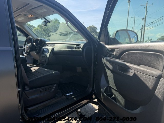 2013 Chevrolet Suburban LT Lifted 4x4 - Photo 23 - North Chesterfield, VA 23237