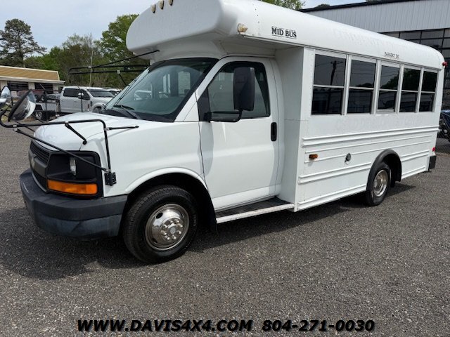 2005 Chevrolet Express's photo