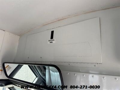 2005 CHEVROLET Express Passenger Bus   - Photo 19 - North Chesterfield, VA 23237