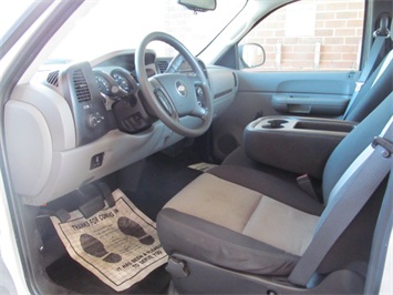 2008 Chevrolet Silverado 2500 Work Truck (SOLD)   - Photo 9 - North Chesterfield, VA 23237